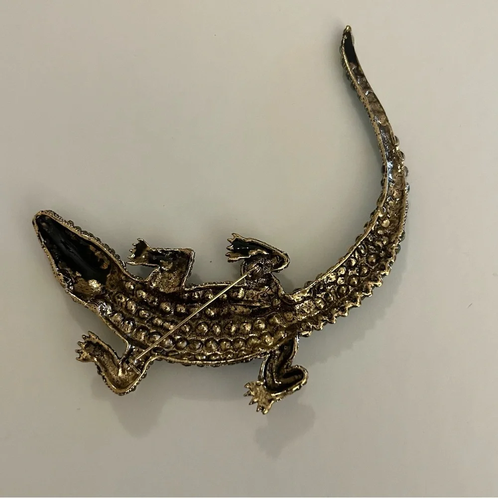 Green Crystal Lizard Brooch - Decorative Reptile Pin